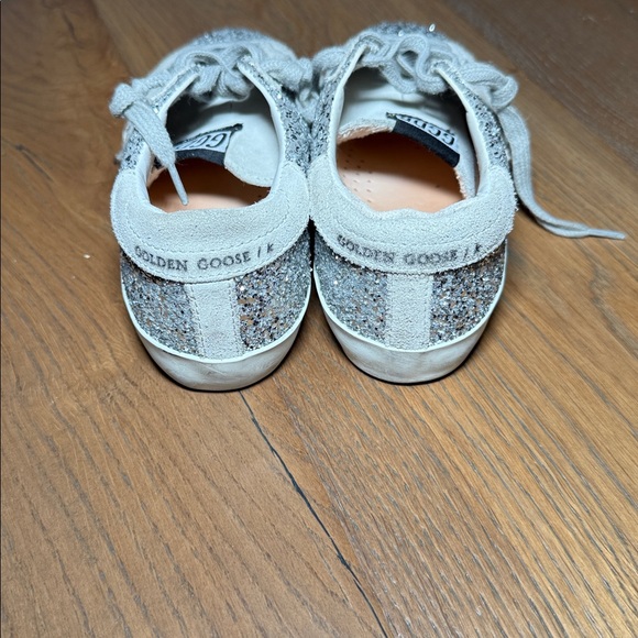 Authentic Girls Golden Goose Sneakers - Picture 3 of 6